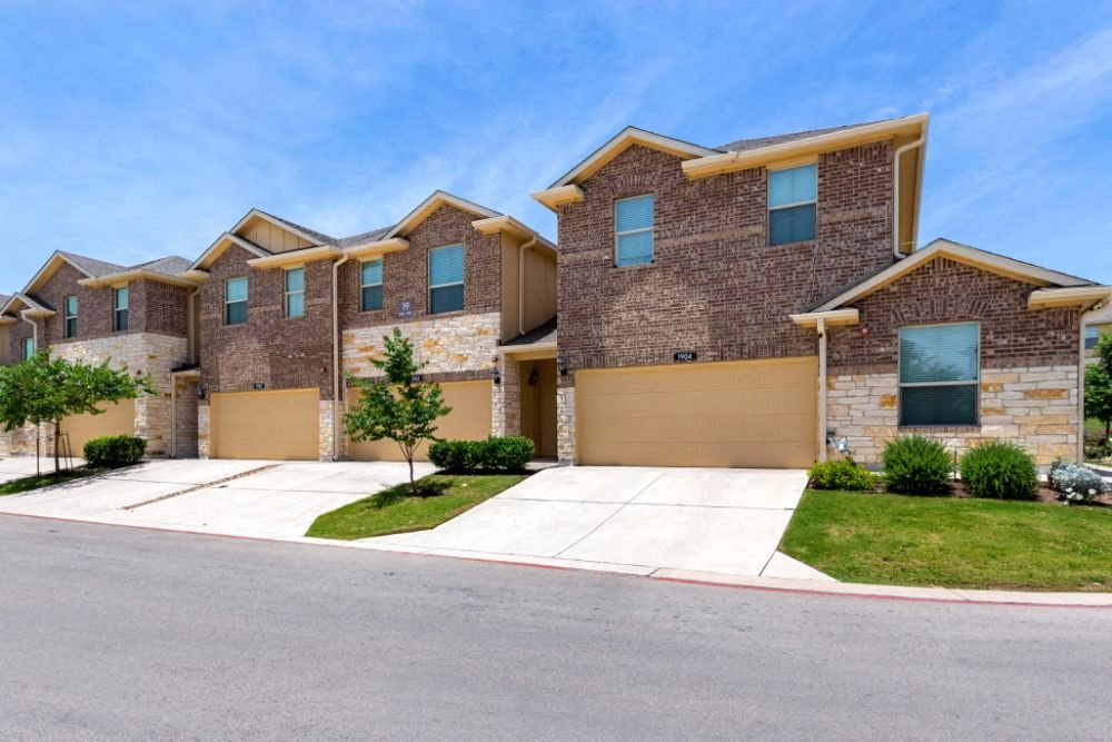 Photos and Video of Townes on Tenth Townhomes in Pflugerville, TX